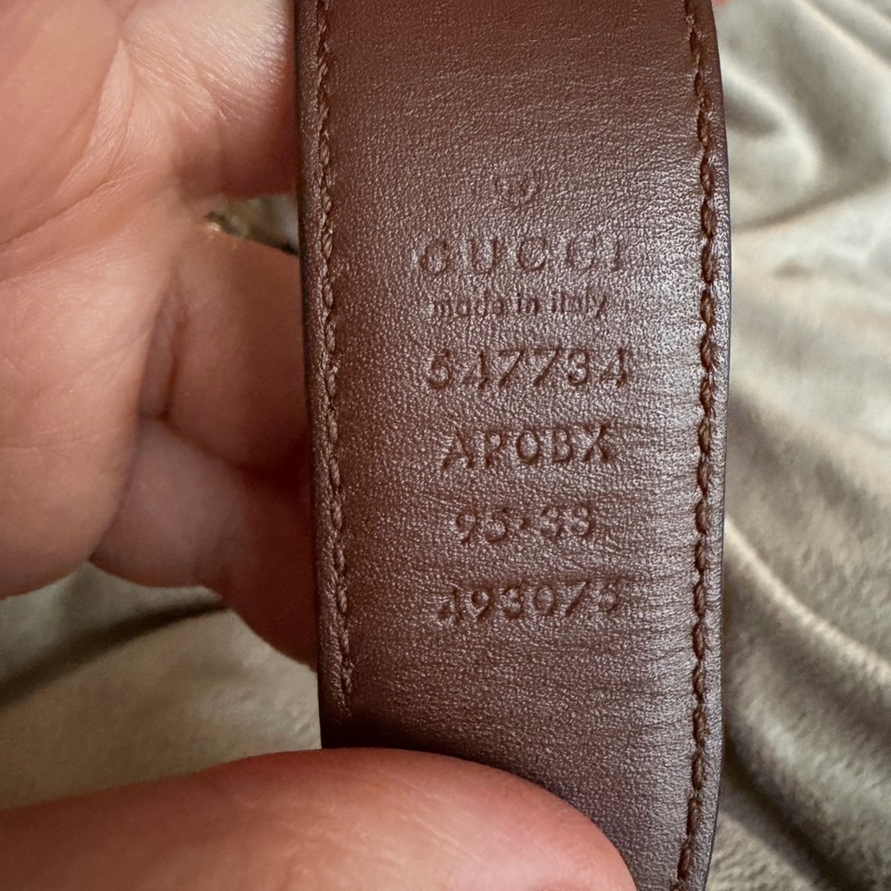 Gucci Black/Brown Leather Reversible Belt with Gold Hardware - Picture 2 of 10